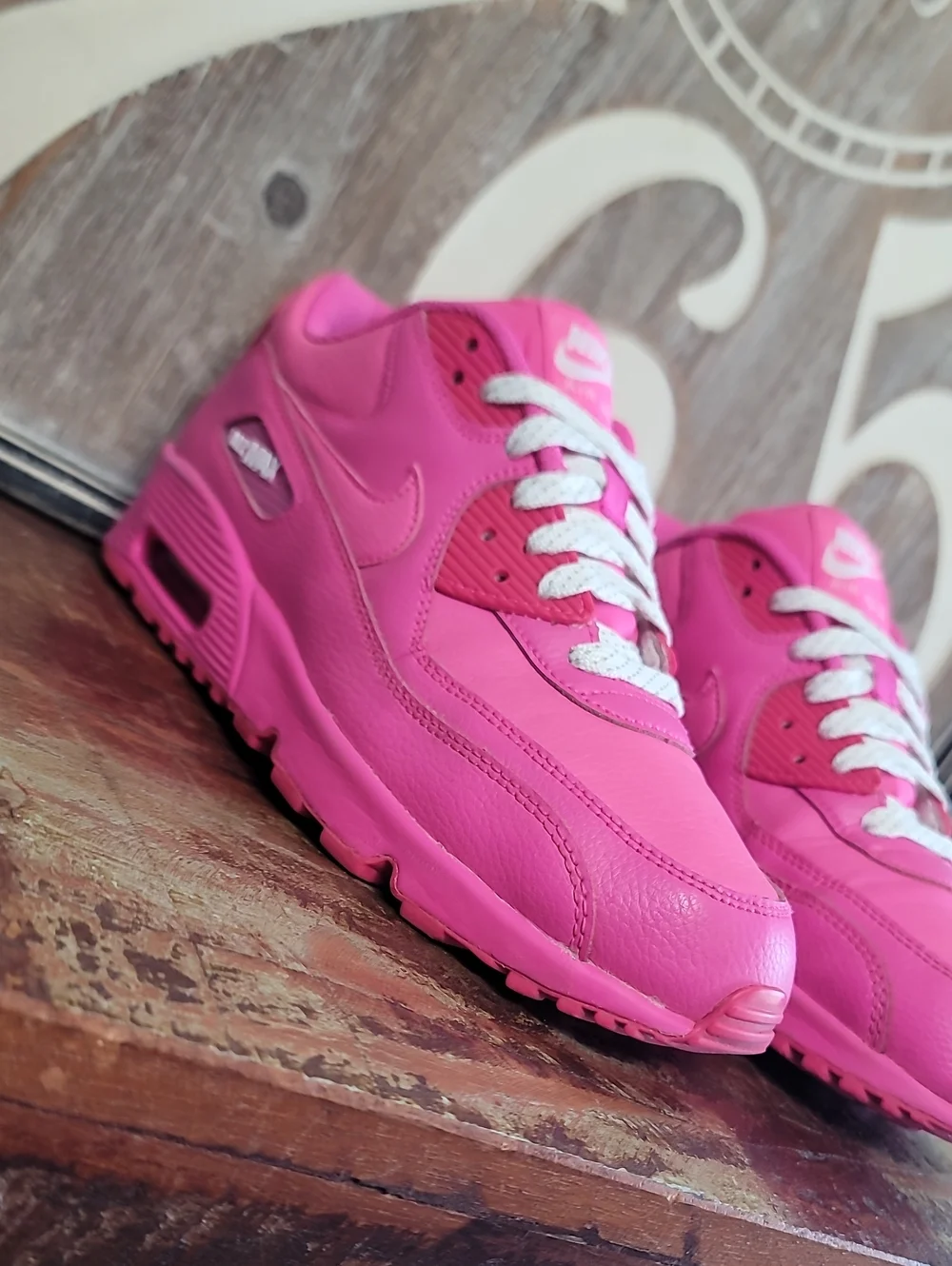🔥 Nike Air Max 90 LTR 'Laser Fuchsia' Wmns 8.5 Good Cond. Fast Shipping